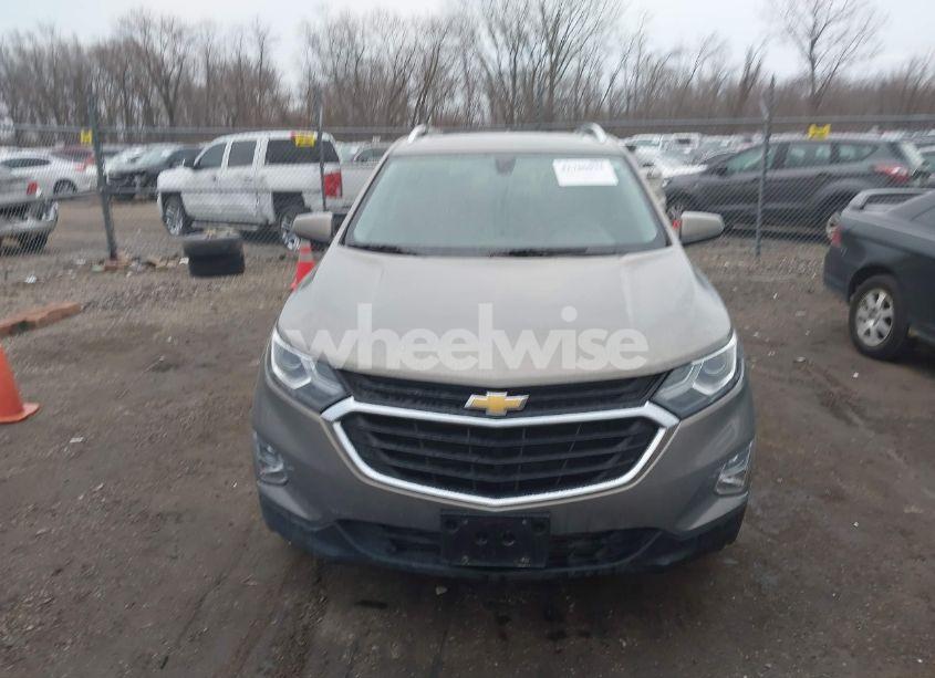 Photo 12 of 2018 Chevrolet Equinox LT (VIN 3GNAXJEV6JS593245)