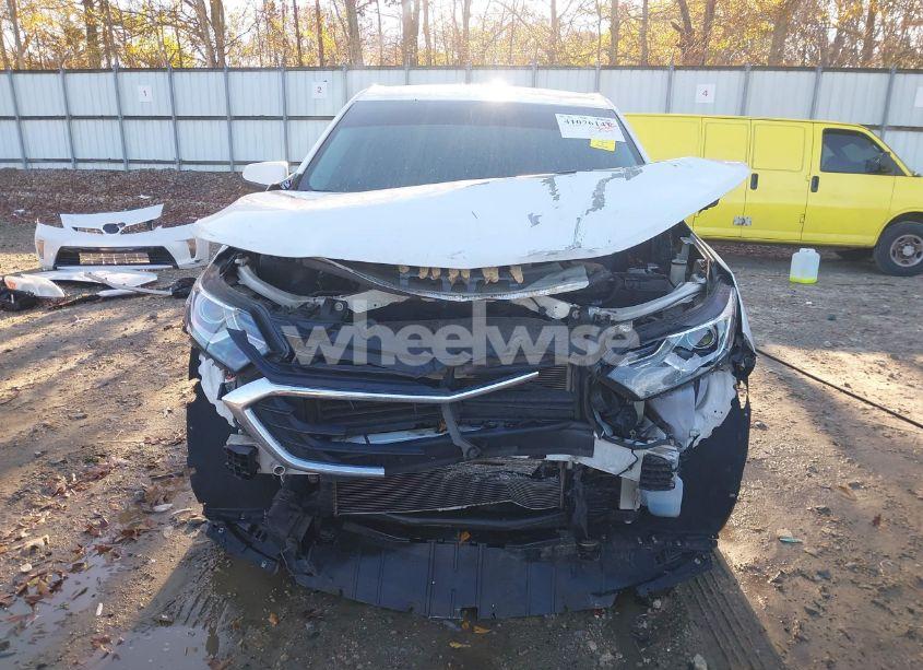 Photo 13 of 2018 Chevrolet Equinox LT (VIN 3GNAXJEV6JS630679)