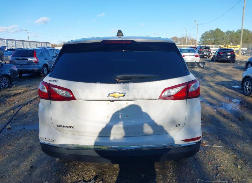 Photo 17 of 2018 Chevrolet Equinox LT (VIN 3GNAXJEV6JS630679)