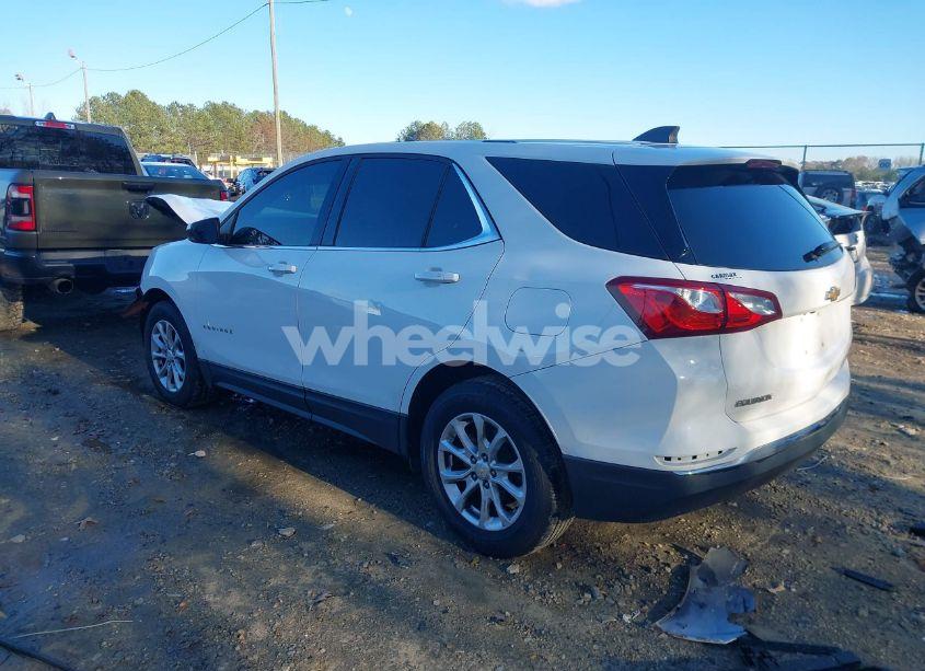 Photo 3 of 2018 Chevrolet Equinox LT (VIN 3GNAXJEV6JS630679)