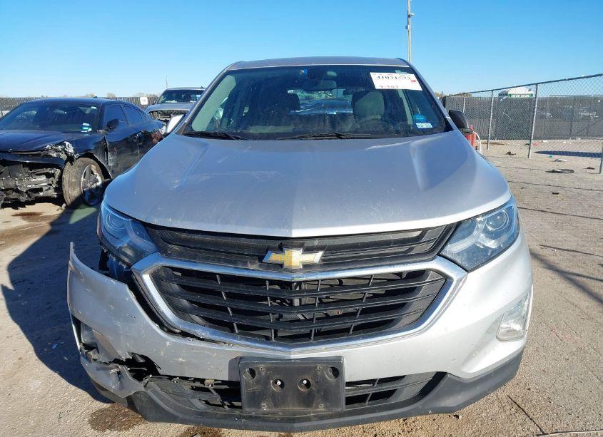 Photo 12 of 2018 Chevrolet Equinox LT (VIN 3GNAXJEV6JS631699)
