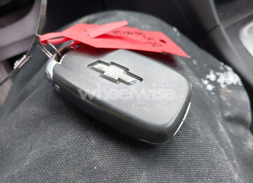 Photo 11 of 2018 Chevrolet Equinox LT (VIN 3GNAXJEV6JS642850)