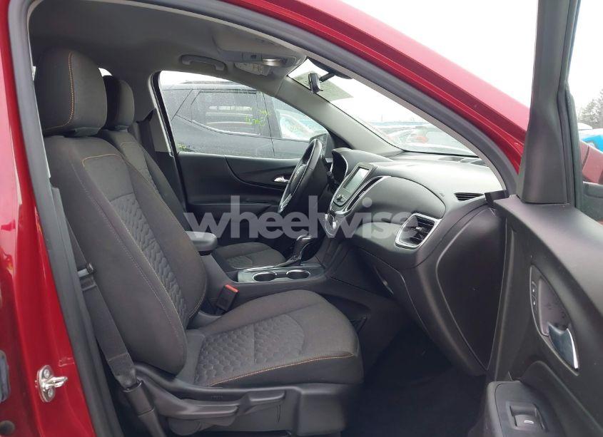 Photo 5 of 2018 Chevrolet Equinox LT (VIN 3GNAXJEV6JS642850)