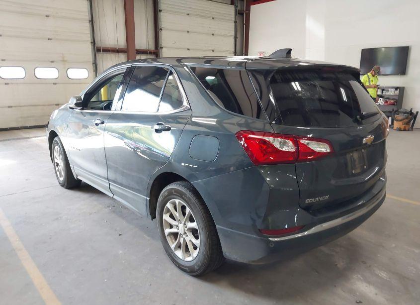 Photo 3 of 2019 Chevrolet Equinox LT (VIN 3GNAXJEV6KS640954)