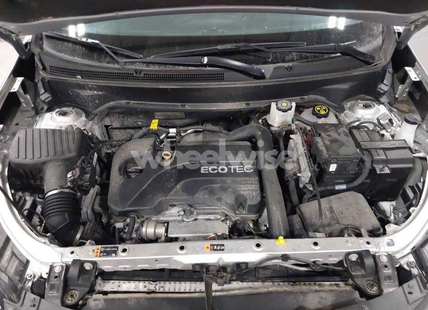 Photo 10 of 2020 Chevrolet Equinox FWD 2FL (VIN 3GNAXJEV6LS510464)