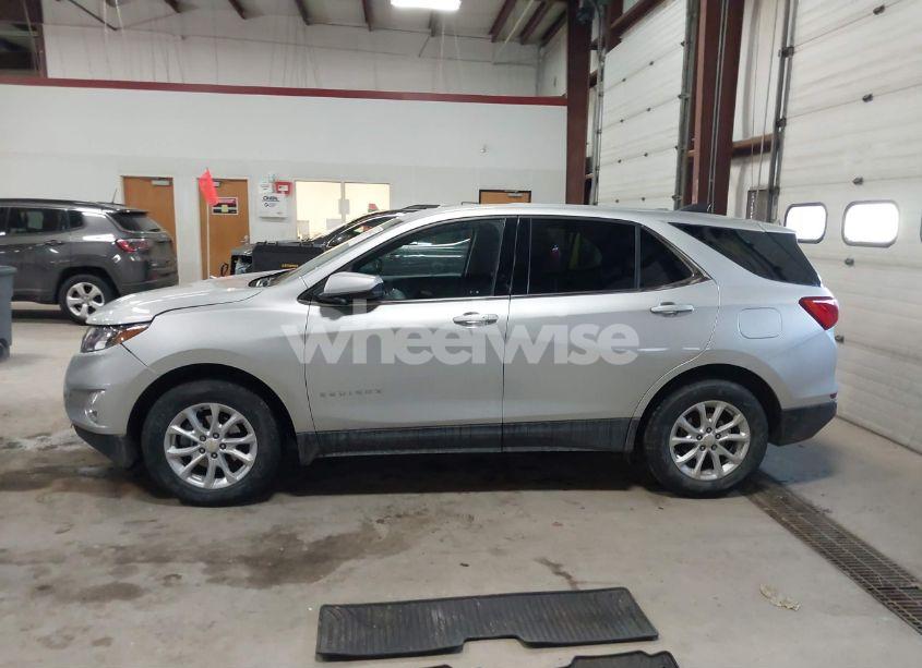 Photo 14 of 2020 Chevrolet Equinox FWD 2FL (VIN 3GNAXJEV6LS510464)