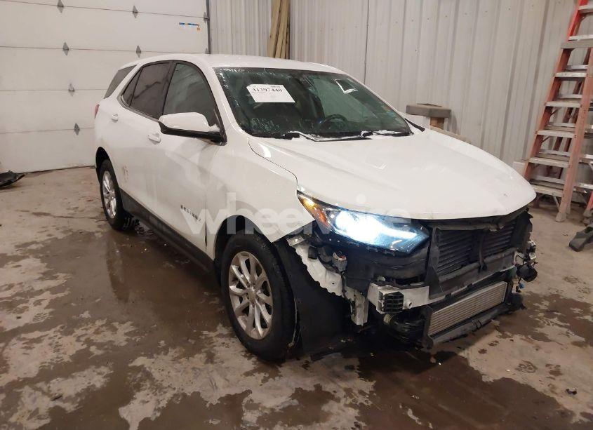 2020 Chevrolet Equinox FWD 2FL (VIN 3GNAXJEV6LS545635) main photo