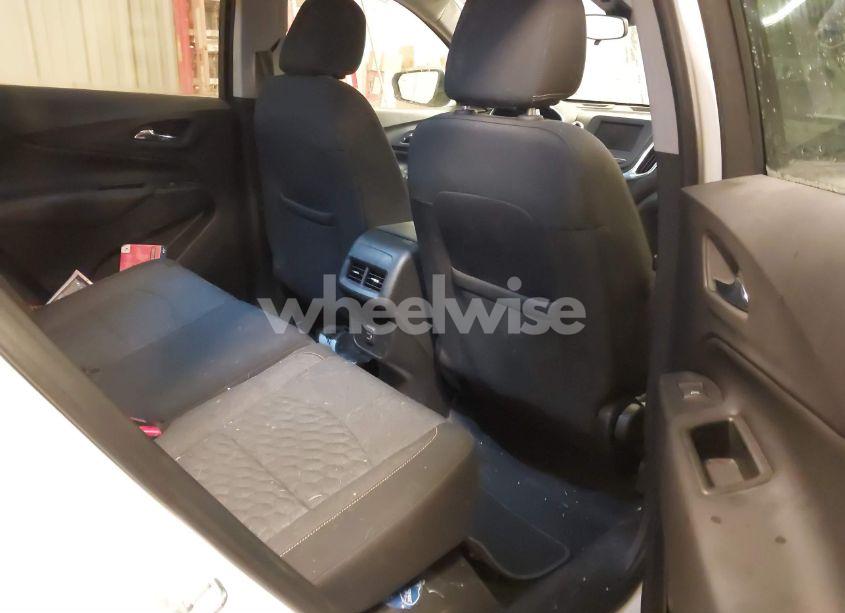 Photo 8 of 2020 Chevrolet Equinox FWD 2FL (VIN 3GNAXJEV6LS545635)