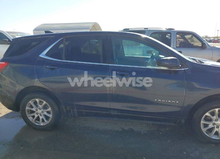 Photo 13 of 2018 Chevrolet Equinox LT (VIN 3GNAXJEV7JL163928)