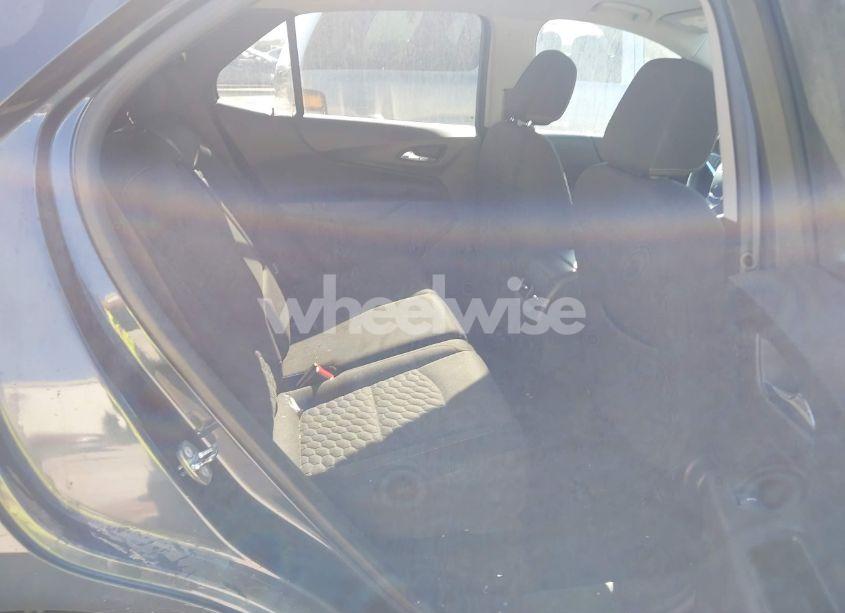 Photo 8 of 2018 Chevrolet Equinox LT (VIN 3GNAXJEV7JL163928)