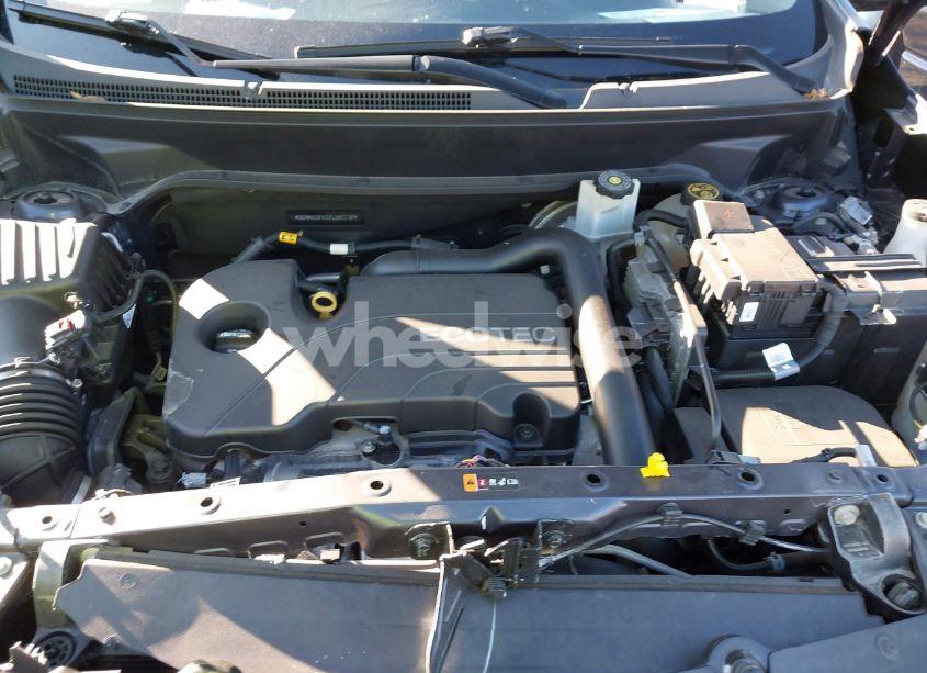 Photo 10 of 2018 Chevrolet Equinox LT (VIN 3GNAXJEV7JL353776)