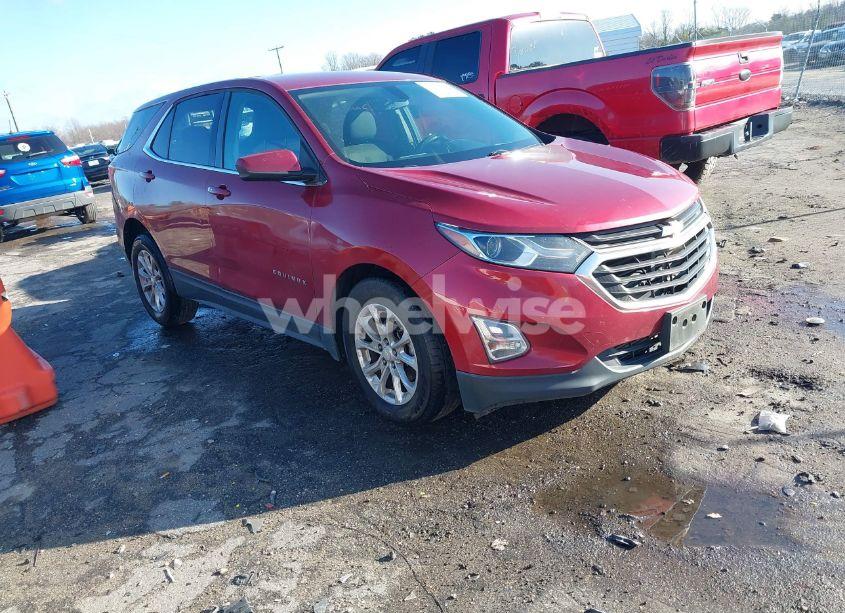 2018 Chevrolet Equinox LT (VIN 3GNAXJEV7JS524581) main photo