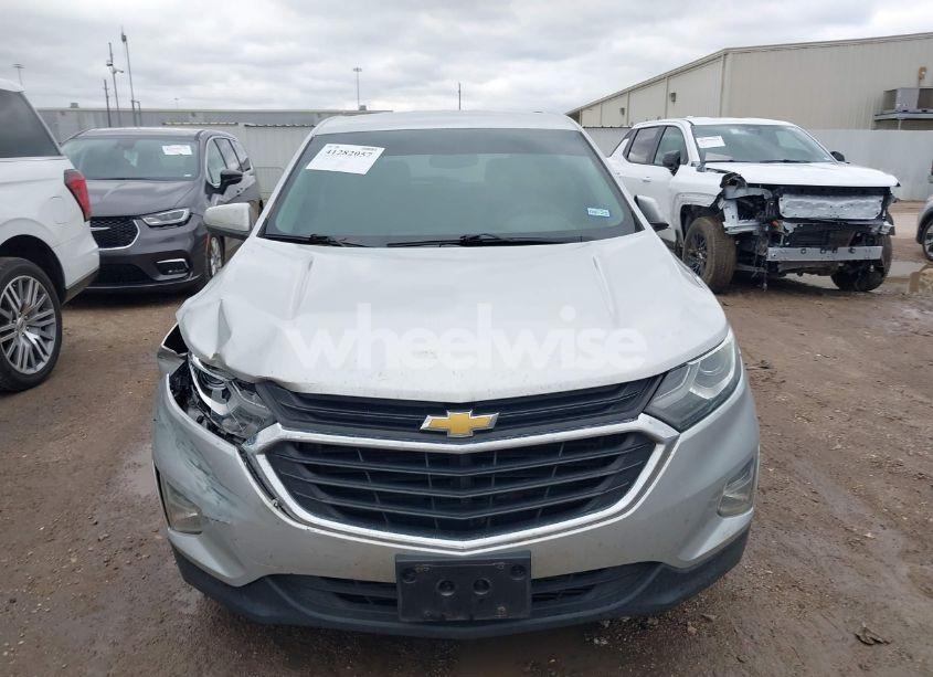 Photo 12 of 2018 Chevrolet Equinox LT (VIN 3GNAXJEV7JS530154)