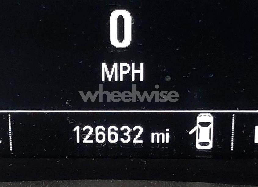 Photo 15 of 2018 Chevrolet Equinox LT (VIN 3GNAXJEV7JS530154)