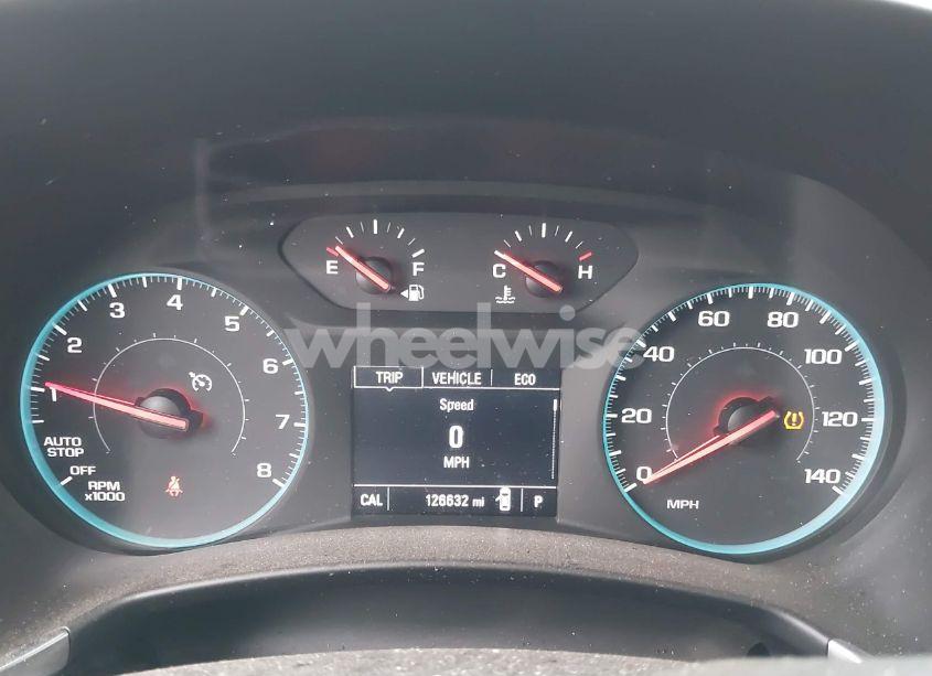 Photo 7 of 2018 Chevrolet Equinox LT (VIN 3GNAXJEV7JS530154)