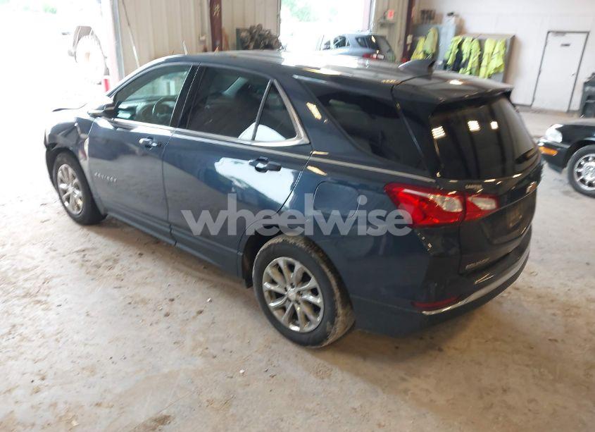 Photo 3 of 2018 Chevrolet Equinox LT (VIN 3GNAXJEV7JS553126)