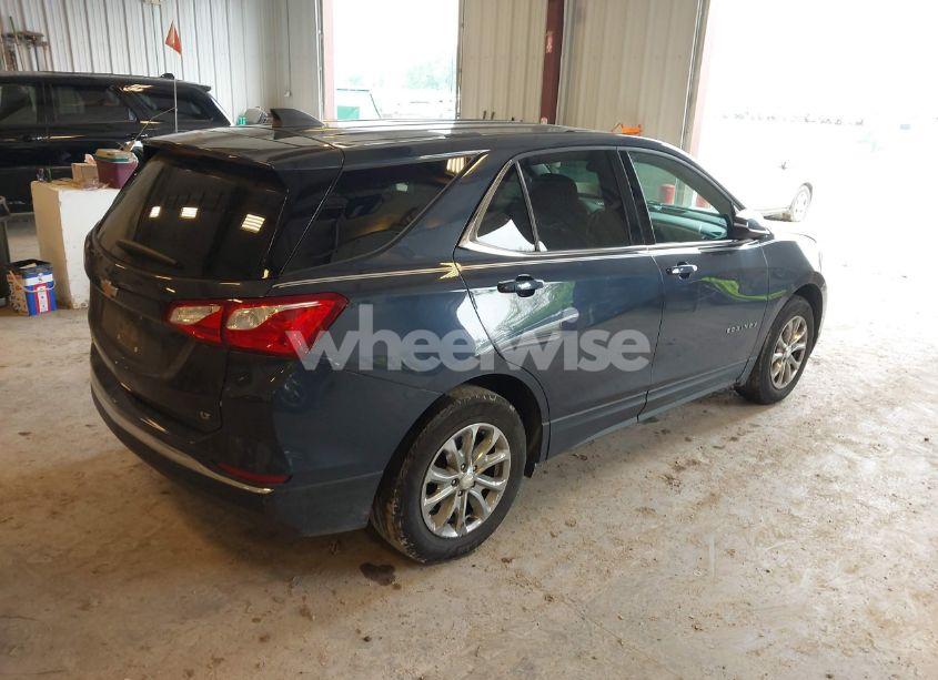 Photo 4 of 2018 Chevrolet Equinox LT (VIN 3GNAXJEV7JS553126)