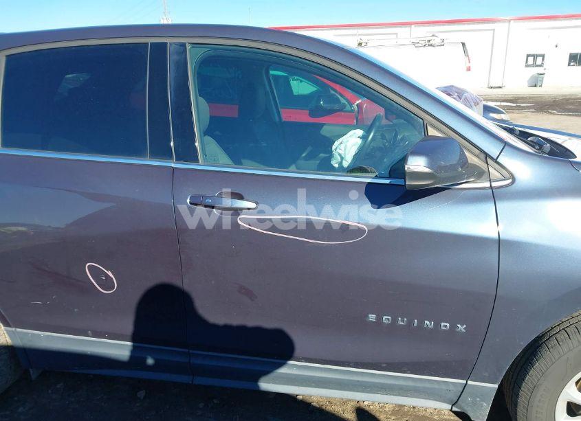 Photo 14 of 2018 Chevrolet Equinox LT (VIN 3GNAXJEV7JS558469)