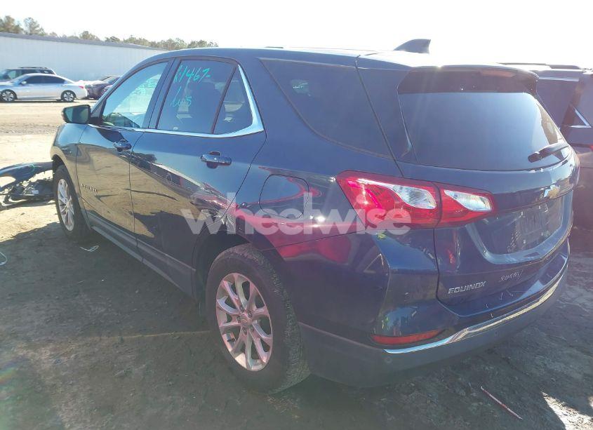 Photo 3 of 2018 Chevrolet Equinox LT (VIN 3GNAXJEV7JS558469)