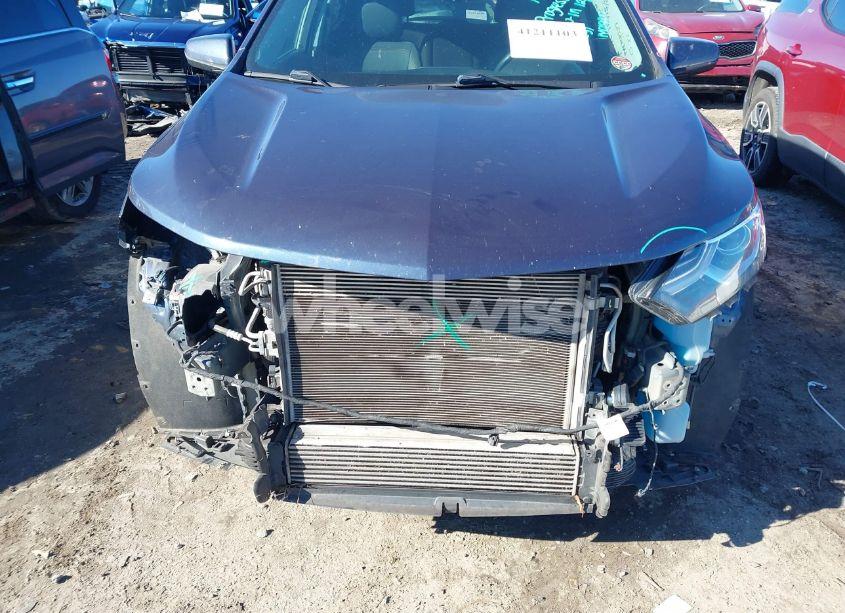 Photo 6 of 2018 Chevrolet Equinox LT (VIN 3GNAXJEV7JS558469)