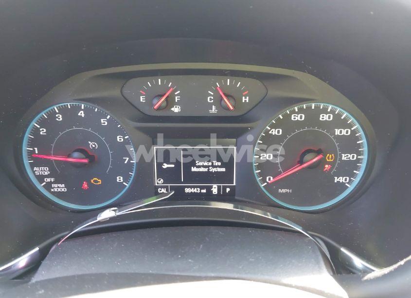 Photo 7 of 2018 Chevrolet Equinox LT (VIN 3GNAXJEV7JS558469)