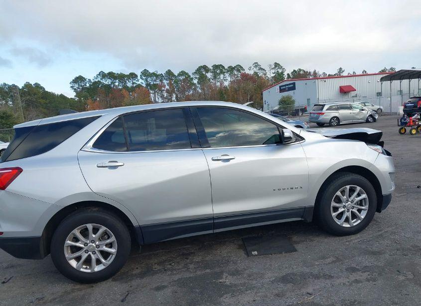 Photo 13 of 2018 Chevrolet Equinox LT (VIN 3GNAXJEV7JS611476)