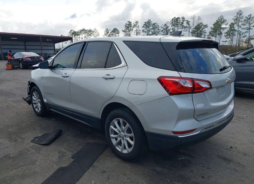 Photo 3 of 2018 Chevrolet Equinox LT (VIN 3GNAXJEV7JS611476)