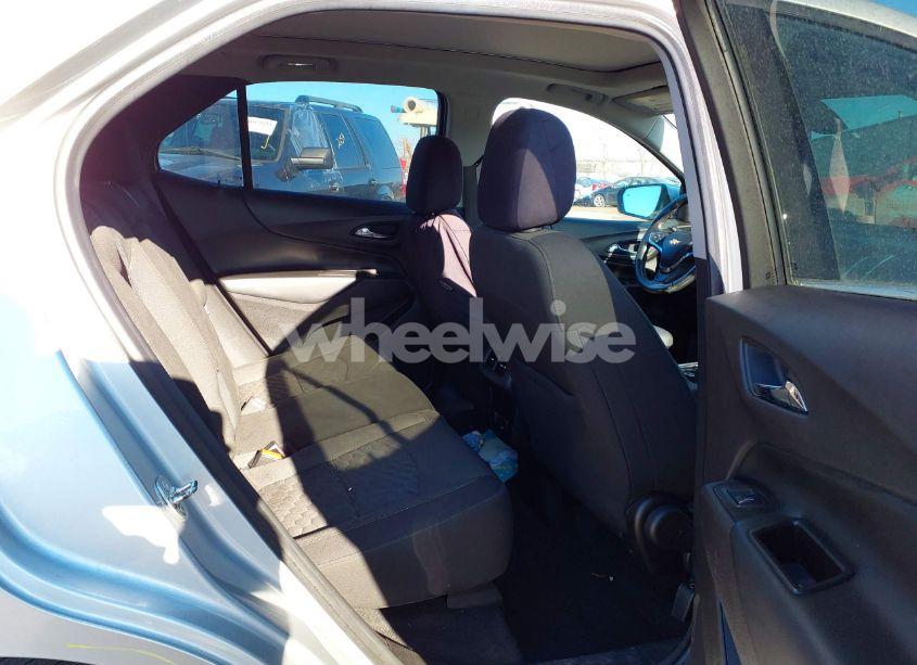 Photo 8 of 2018 Chevrolet Equinox LT (VIN 3GNAXJEV7JS645482)