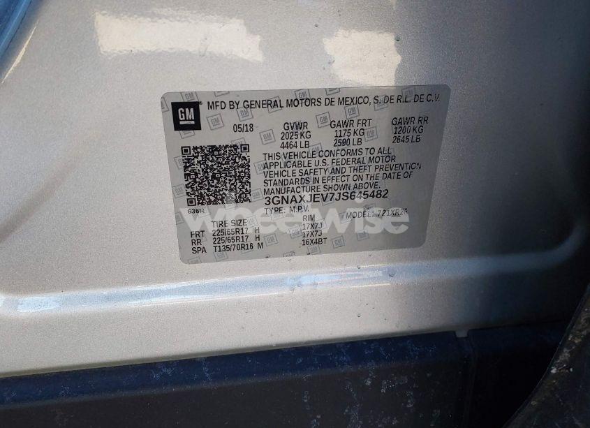 Photo 9 of 2018 Chevrolet Equinox LT (VIN 3GNAXJEV7JS645482)