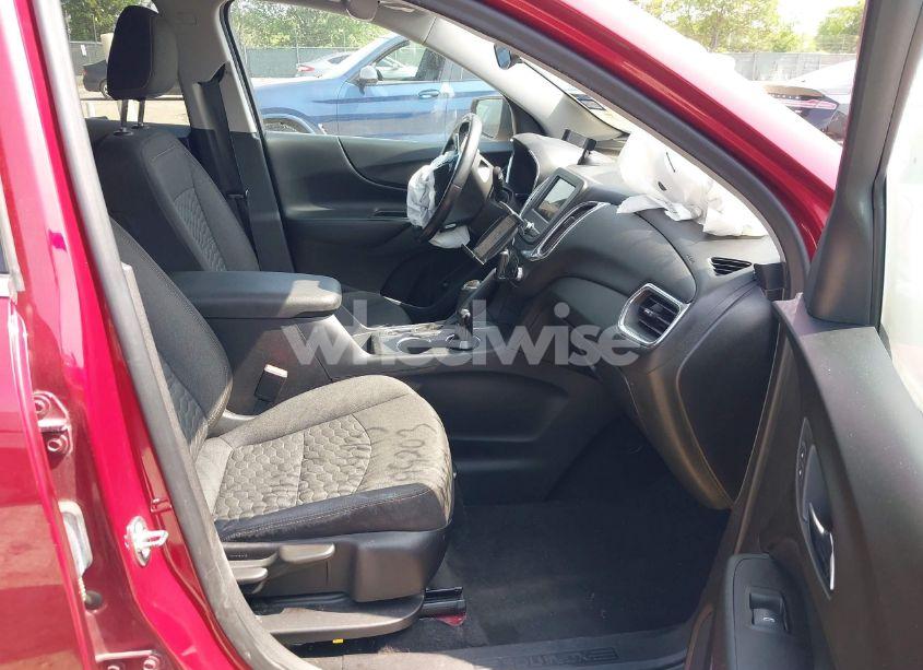 Photo 5 of 2019 Chevrolet Equinox LT (VIN 3GNAXJEV7KS599203)