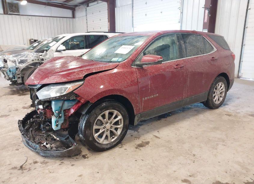 Photo 2 of 2019 Chevrolet Equinox LT (VIN 3GNAXJEV7KS644141)