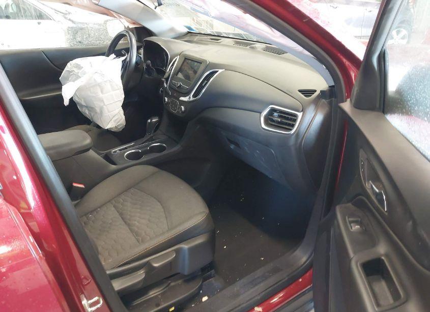 Photo 5 of 2019 Chevrolet Equinox LT (VIN 3GNAXJEV7KS644141)