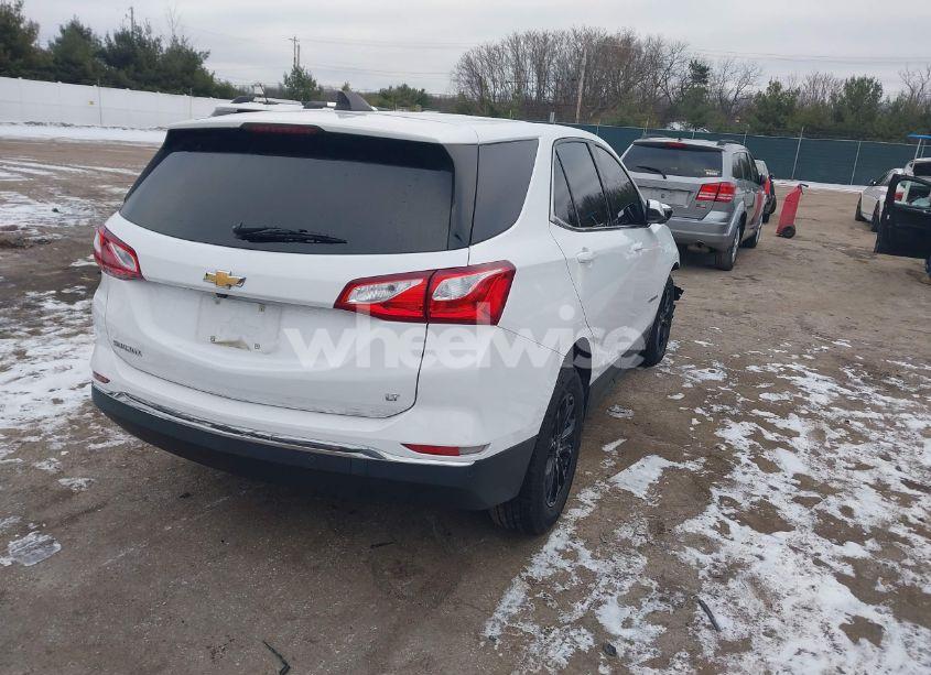 Photo 4 of 2020 Chevrolet Equinox FWD 2FL (VIN 3GNAXJEV7LS503099)