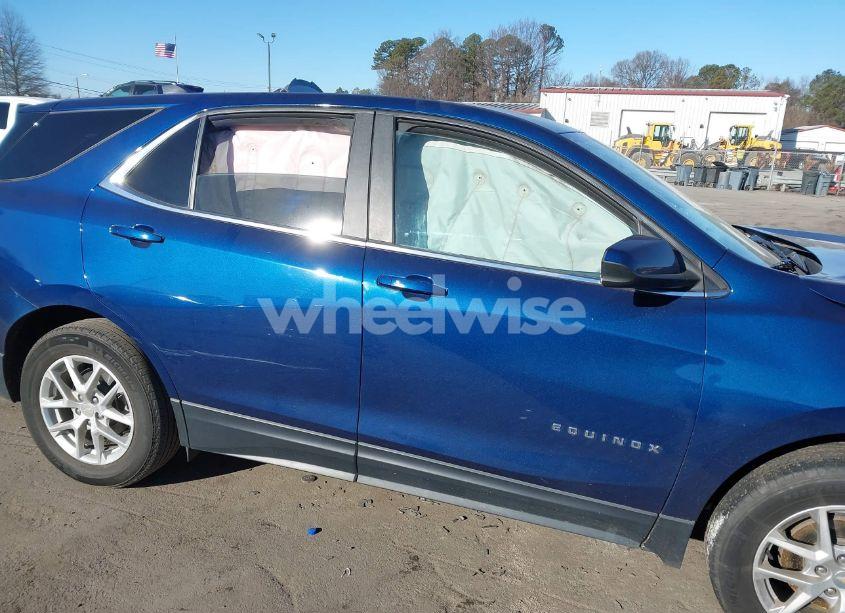 Photo 13 of 2022 Chevrolet Equinox FWD 2FL (VIN 3GNAXJEV7NL132619)