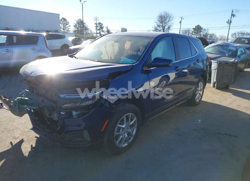 Photo 2 of 2022 Chevrolet Equinox FWD 2FL (VIN 3GNAXJEV7NL132619)