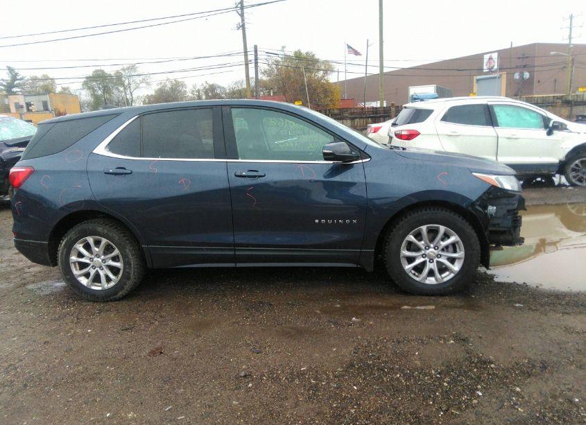 Photo 13 of 2018 Chevrolet Equinox LT (VIN 3GNAXJEV8JL126807)