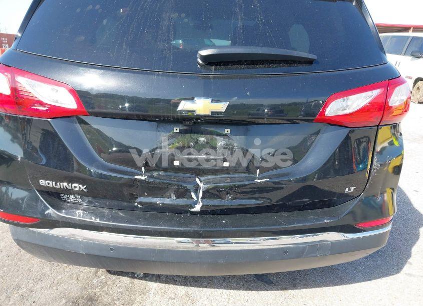 Photo 18 of 2018 Chevrolet Equinox LT (VIN 3GNAXJEV8JL128847)