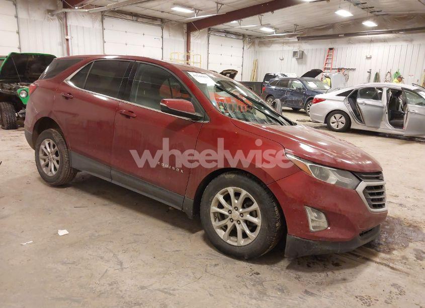 2018 Chevrolet Equinox LT (VIN 3GNAXJEV8JL397463) main photo