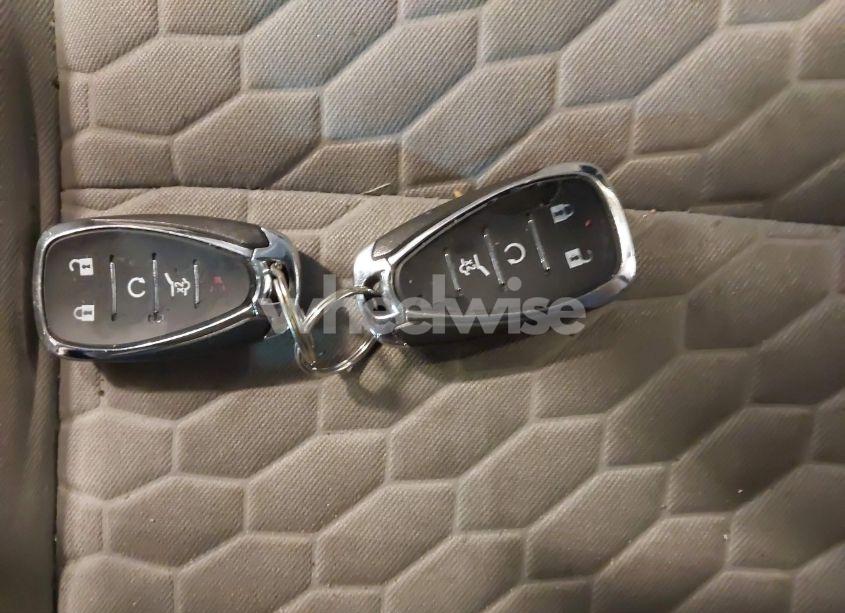 Photo 11 of 2018 Chevrolet Equinox LT (VIN 3GNAXJEV8JL397463)