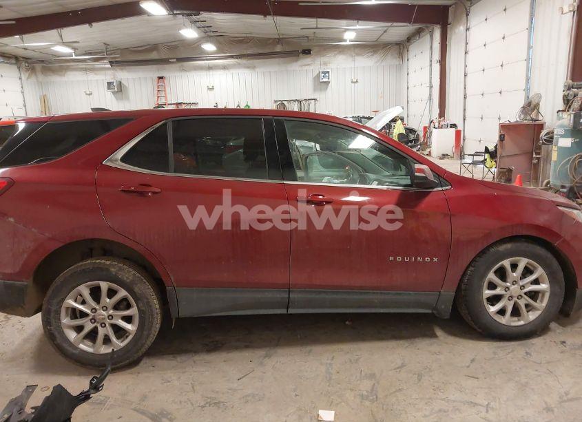 Photo 13 of 2018 Chevrolet Equinox LT (VIN 3GNAXJEV8JL397463)