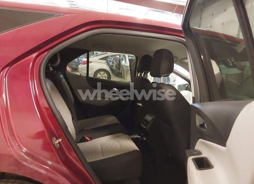 Photo 8 of 2018 Chevrolet Equinox LT (VIN 3GNAXJEV8JL397463)