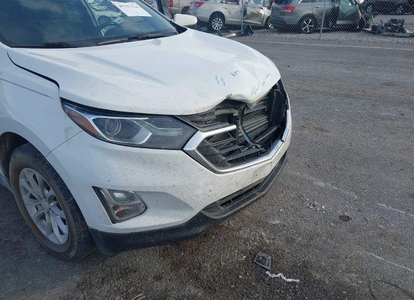 Photo 17 of 2018 Chevrolet Equinox LT (VIN 3GNAXJEV8JL409837)