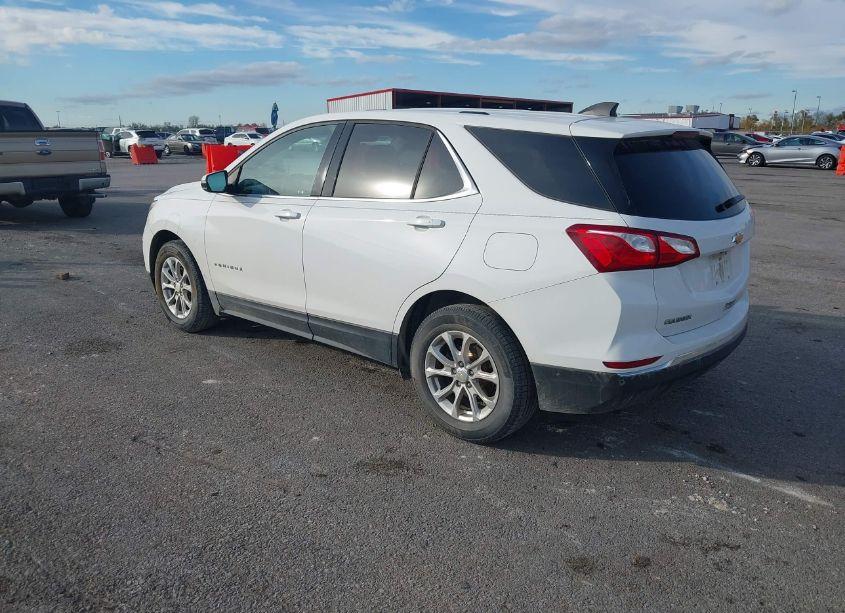 Photo 3 of 2018 Chevrolet Equinox LT (VIN 3GNAXJEV8JL409837)