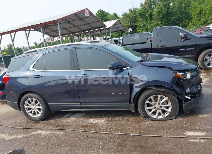 Photo 13 of 2018 Chevrolet Equinox LT (VIN 3GNAXJEV8JS500886)