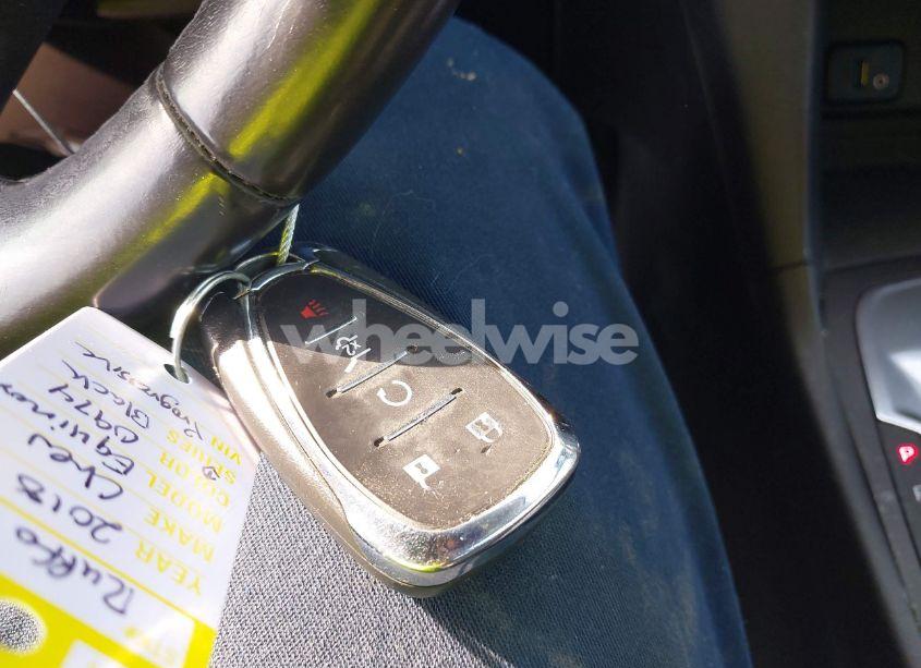 Photo 11 of 2018 Chevrolet Equinox LT (VIN 3GNAXJEV8JS504338)