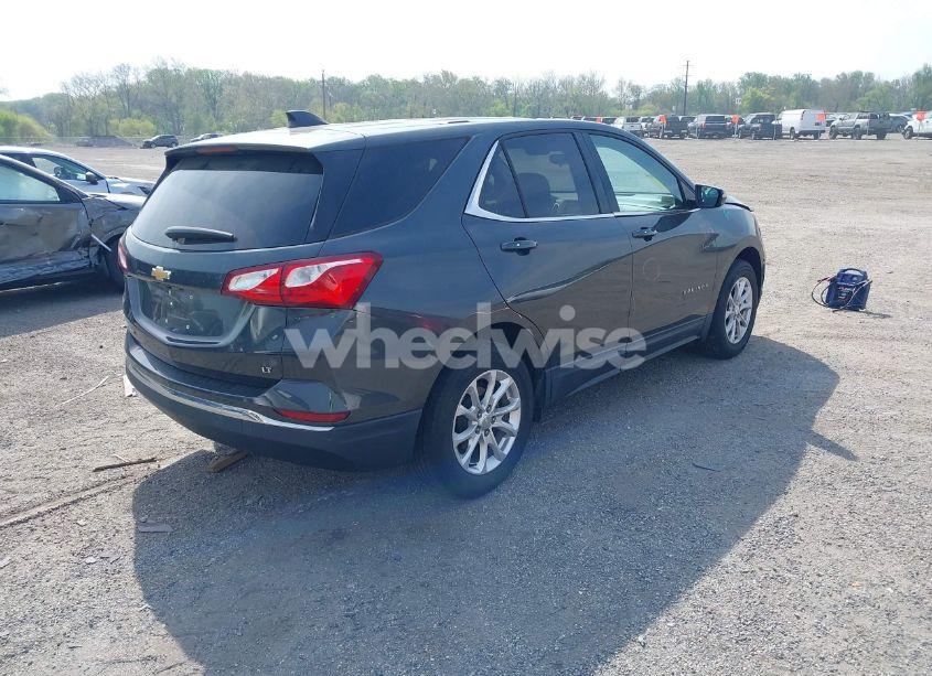 Photo 4 of 2018 Chevrolet Equinox LT (VIN 3GNAXJEV8JS504338)