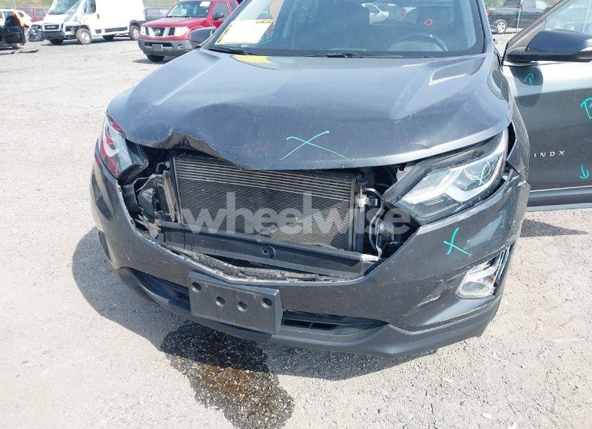 Photo 6 of 2018 Chevrolet Equinox LT (VIN 3GNAXJEV8JS504338)