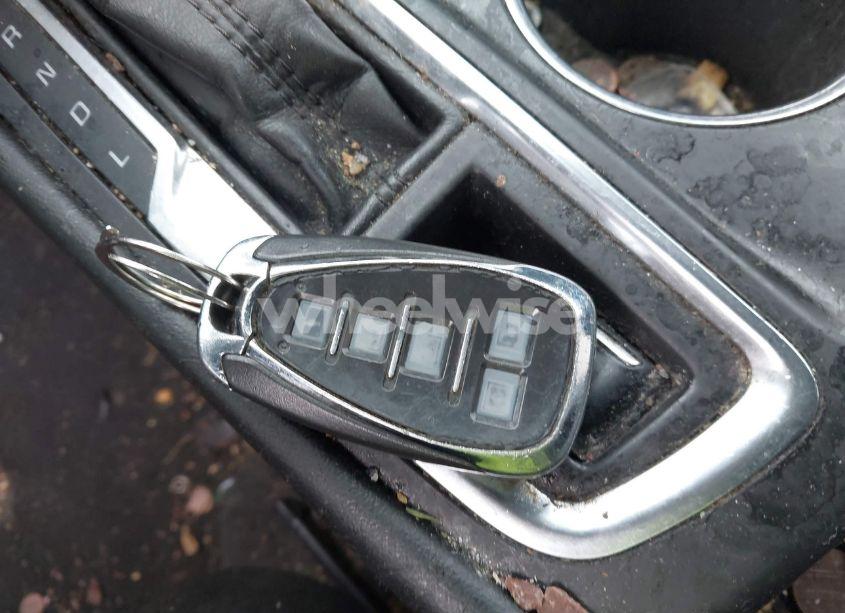 Photo 11 of 2018 Chevrolet Equinox LT (VIN 3GNAXJEV8JS507711)