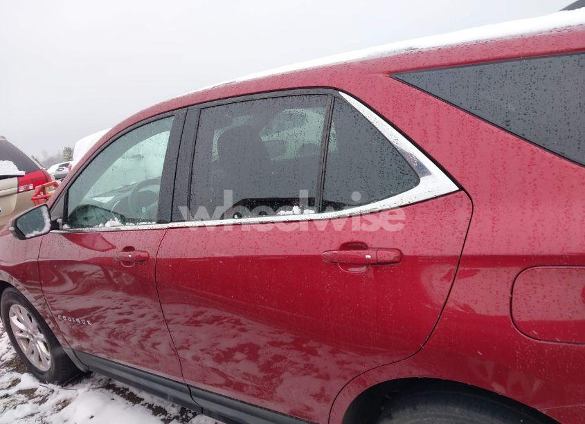 Photo 14 of 2018 Chevrolet Equinox LT (VIN 3GNAXJEV8JS507711)