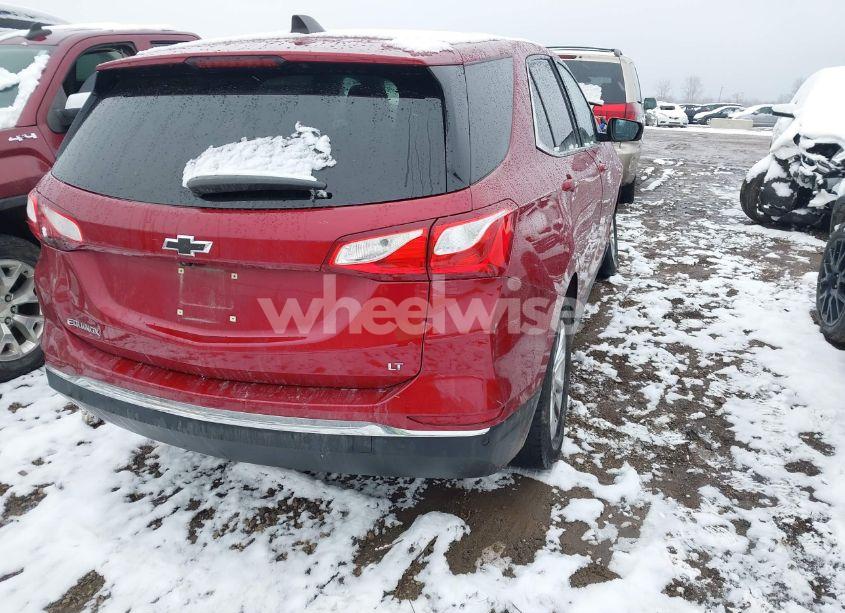 Photo 4 of 2018 Chevrolet Equinox LT (VIN 3GNAXJEV8JS507711)